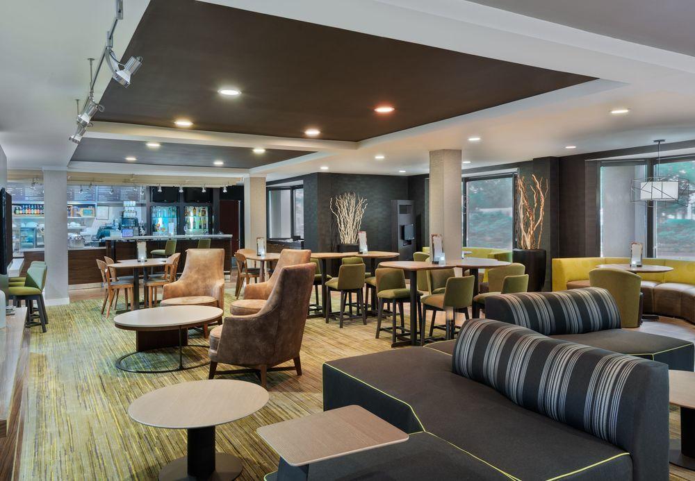 Отель Courtyard Lafayette Airport Экстерьер фото